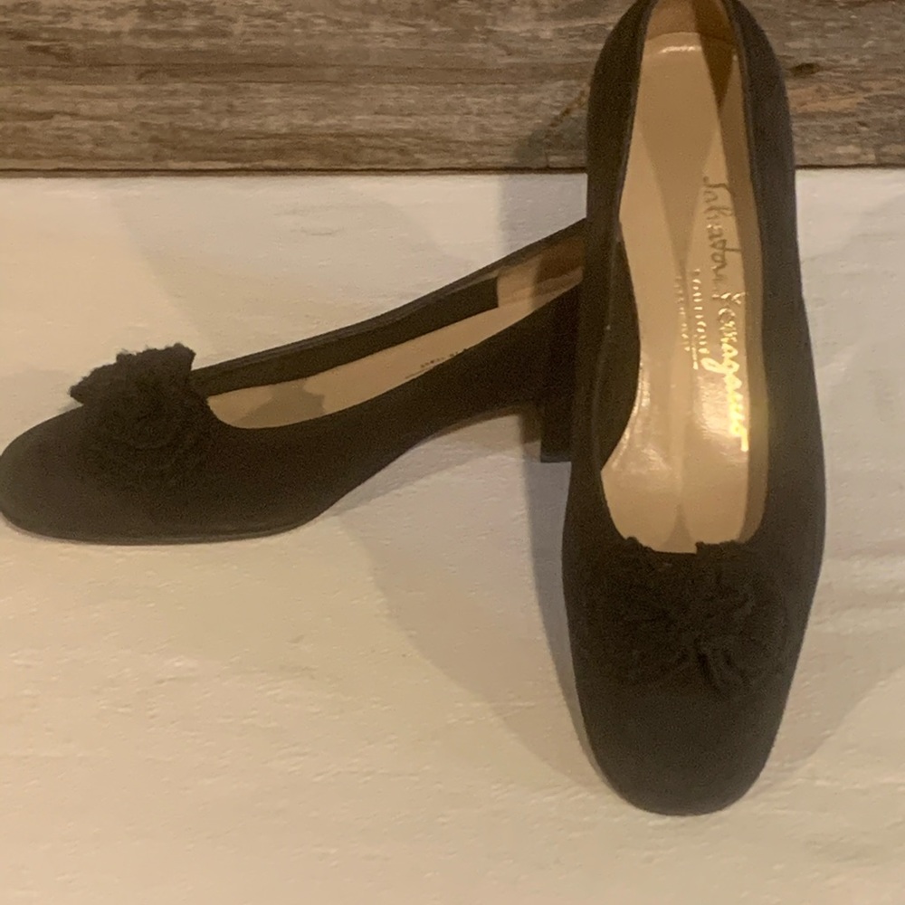 Salvatore Ferragamo Btq Black Pump Size 5B